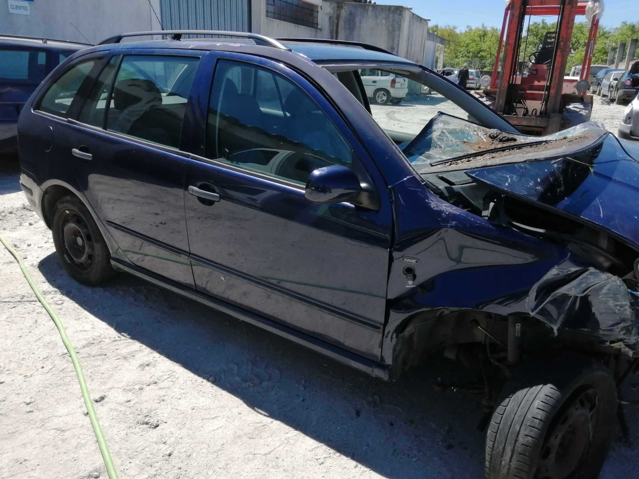 Para peças Skoda Fabia I Combi (6Y5) 1.4I ano 2001