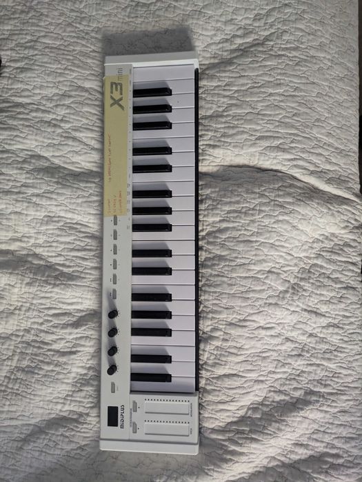 klawiatura midi Midiplus x3