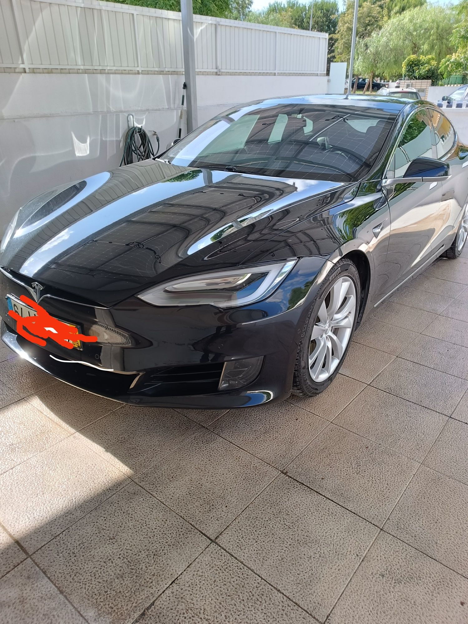 Tesla S75D  2017 Supercharger grátis