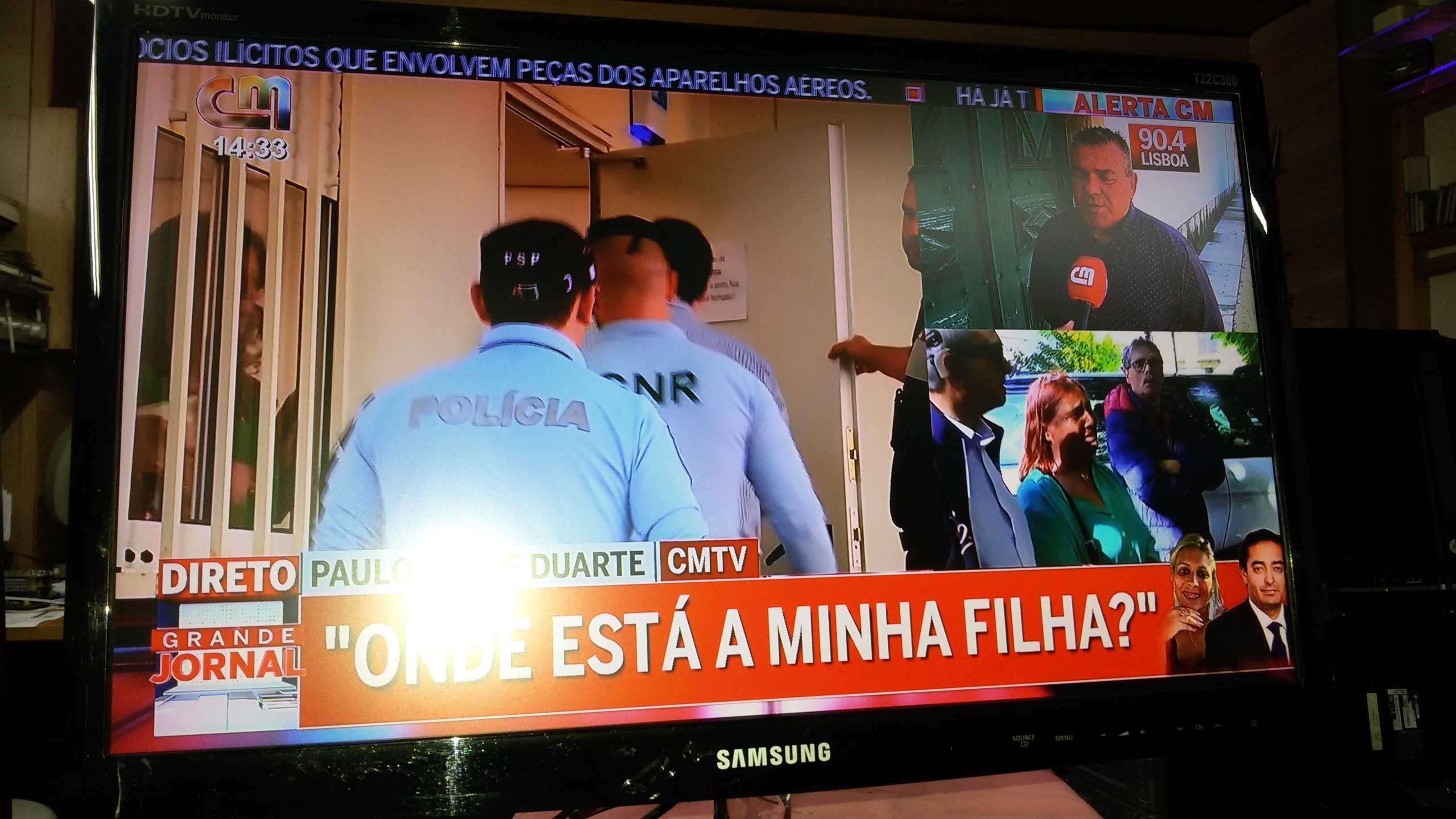 tv led samsung modelo t22c300 ew