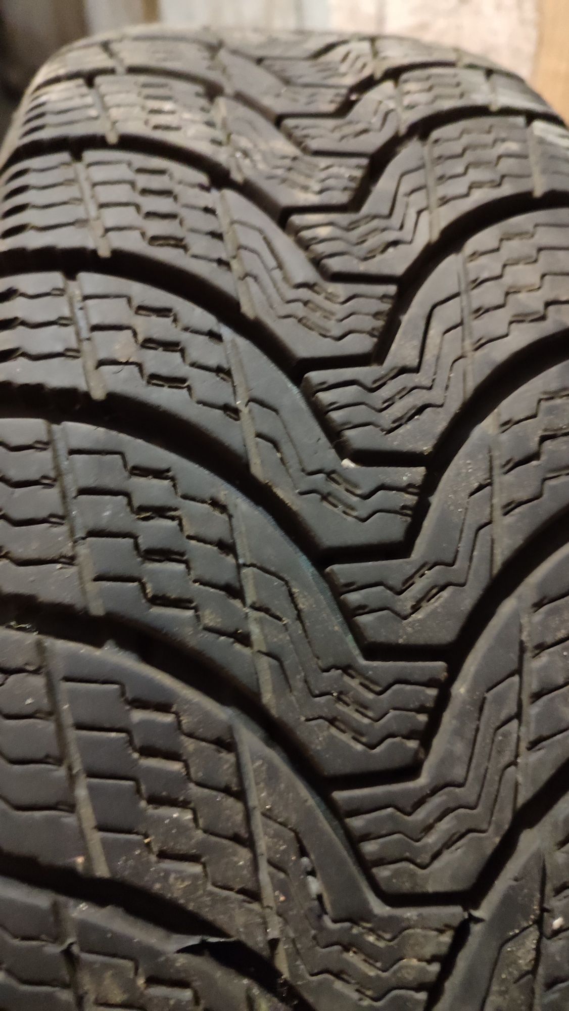 Продам зимову резину з дисками на Volkswagen caddy/т4 5/112 195/65 r1