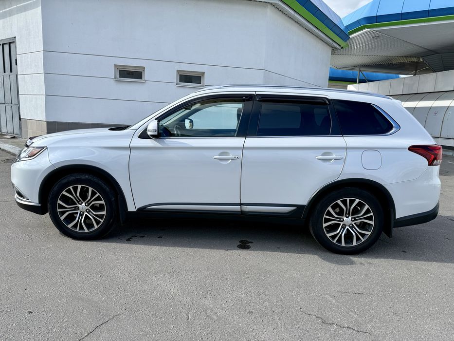 Mitsubishi Outlander 2017
