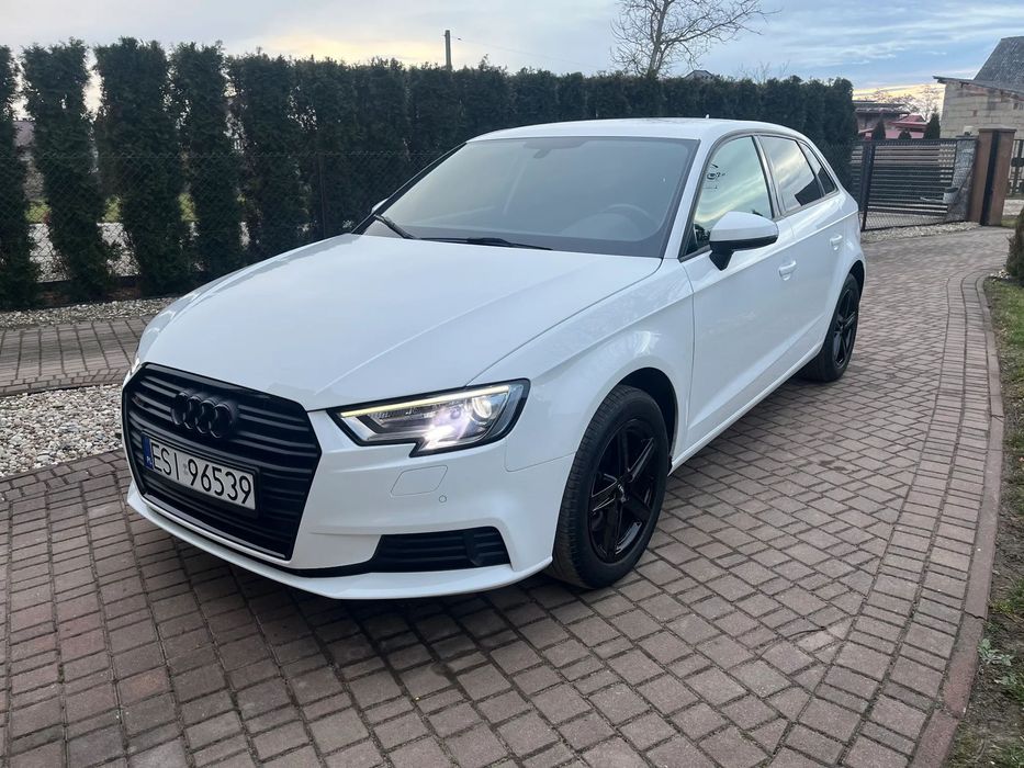 Audi A3 Sportback Audi A3 8V Sportback 5d 1.6 TDI S-Tronic