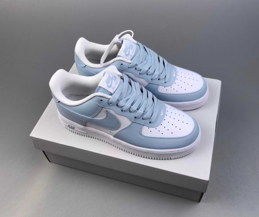 Nike Air Force 1 Low 07 - Biało-jasnoniebieskie