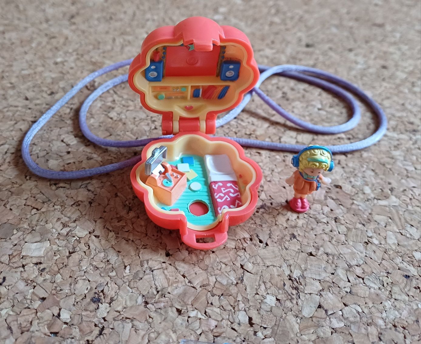 Polly pocket Vintage, colar flor, anos 90. Raro.