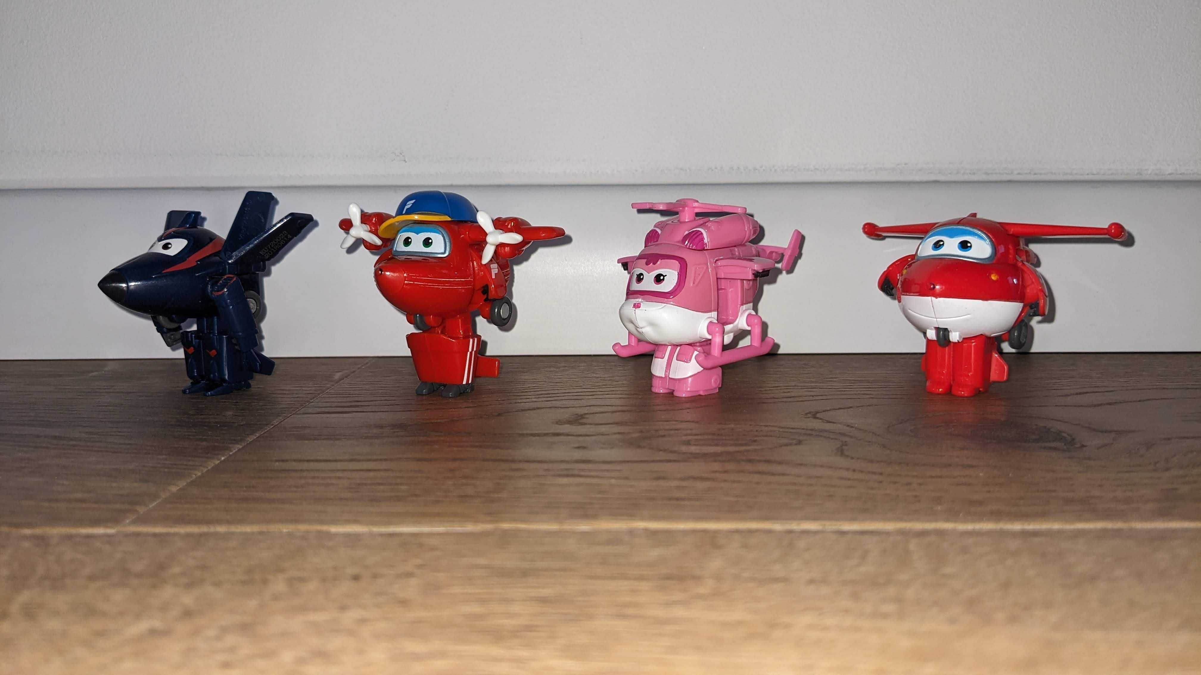 Super Wings zestaw 12 transformujących się figurek