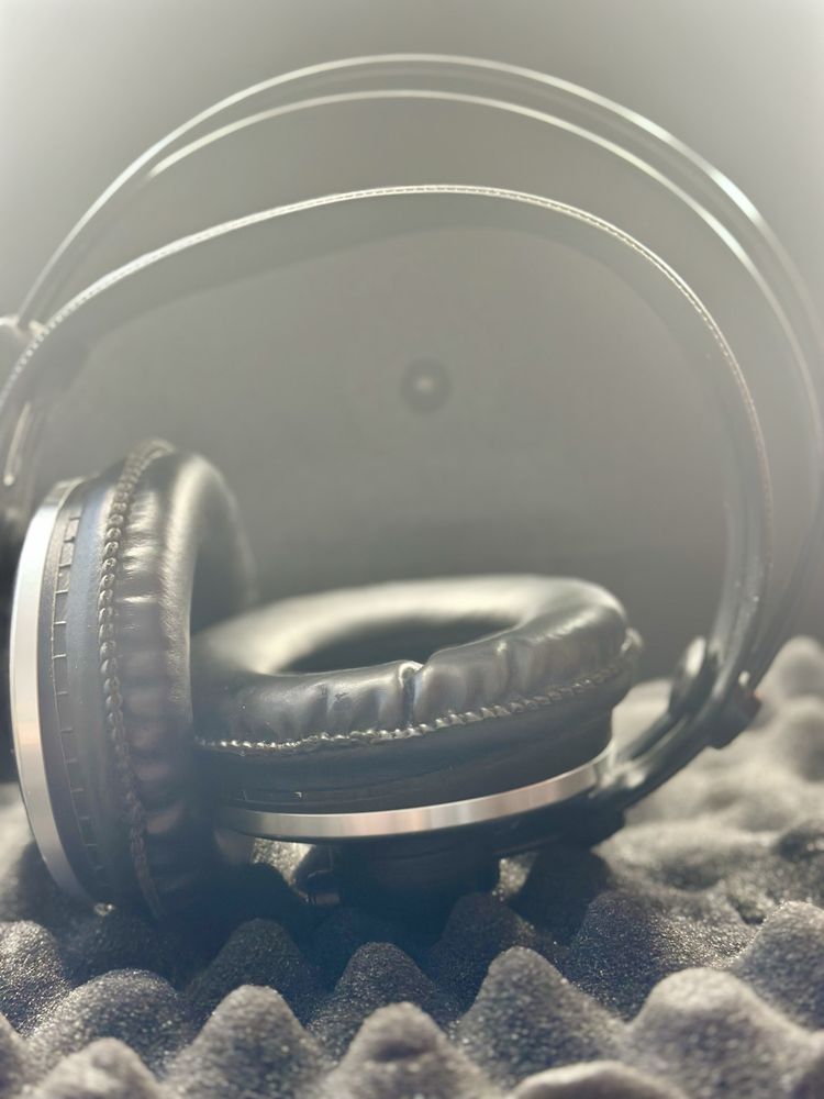AKG K271 Studio (б/у в гарному стані)