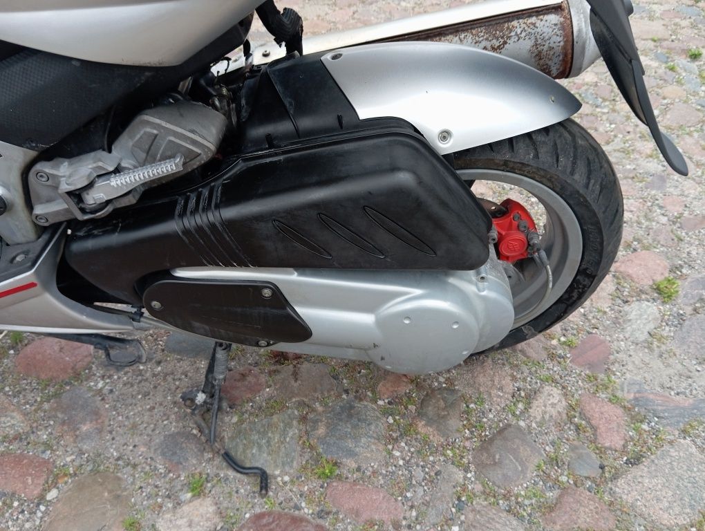 Cześći Peugeot Jetforce125cm TSDI Rama śilnik plastyki wtryski lagi