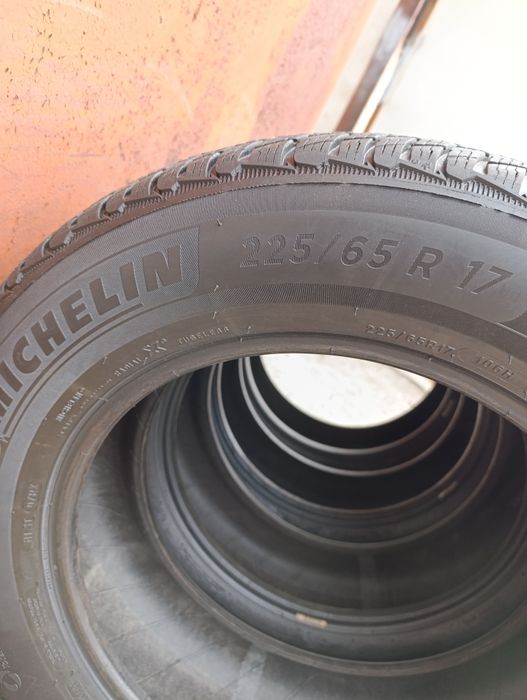 225/65 R17 Michelin Pilot Alpin 5 SUV
