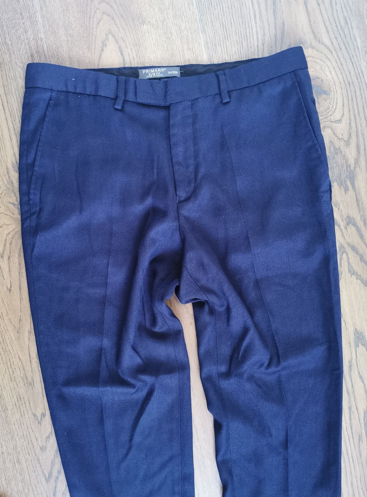 Granatowe, eleganckie spodnie na kant, rozmiar 44R