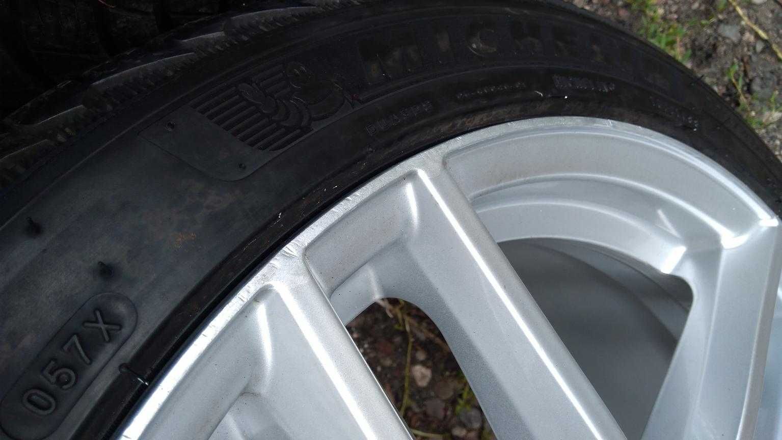 [70] GOLF JETTA Octavia 225/40/18 A B klasse LEON  A3 C204 tpms 5x112