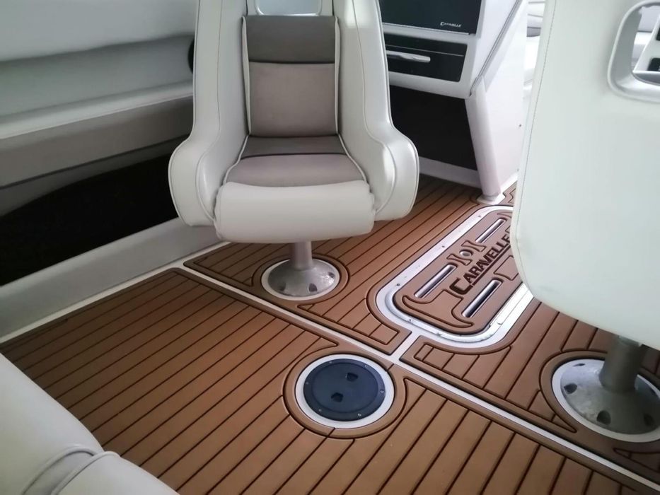 Caravelle 21 - Motor mercruiser 4.3 V6 - 9 lugares