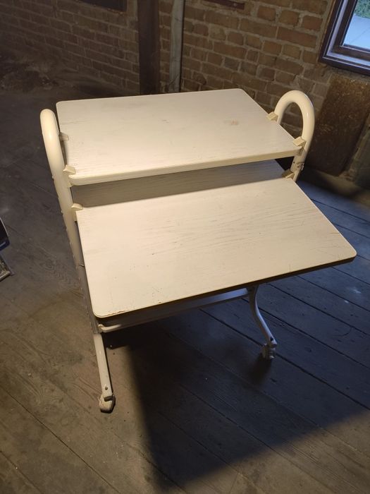 Biurko stolik pod laptopa