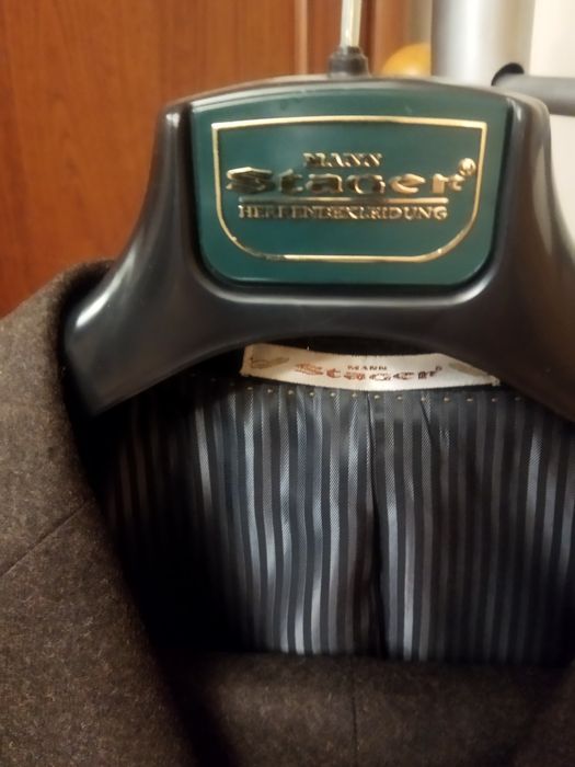 Продаётся мужской костюм  за ненадобностью,новый с биркой.,с ценником.