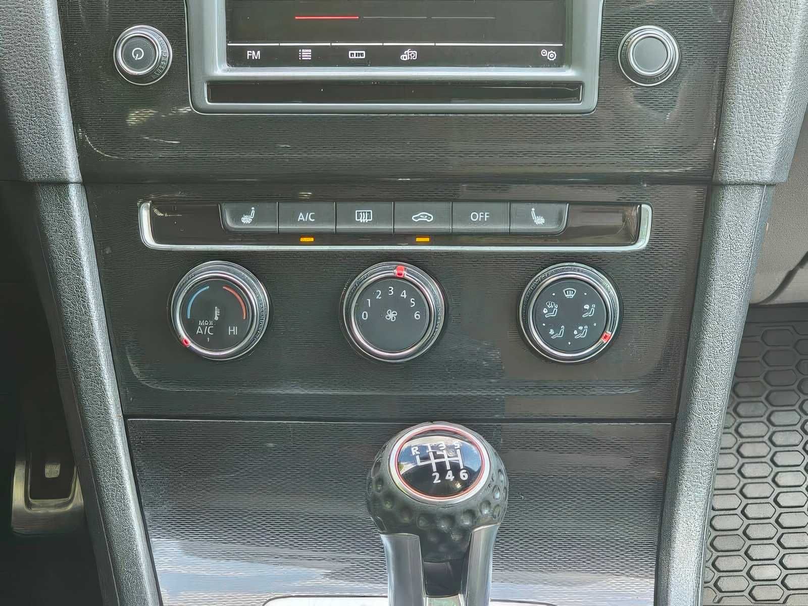 2017 Volkswagen Golf GTI SE