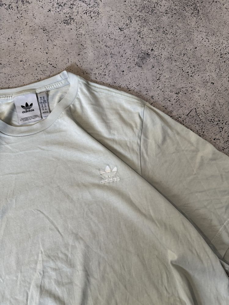 футболеа adidas x stussy базова