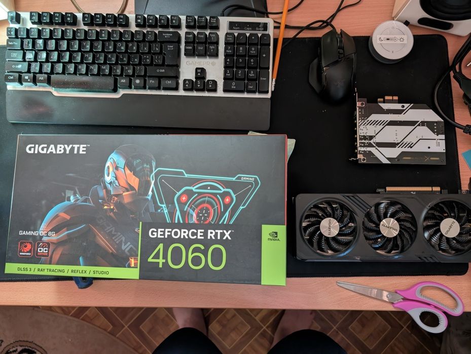 RTX 4060 8гб gigabyte