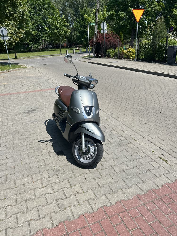 Peugeot django 50ccc.