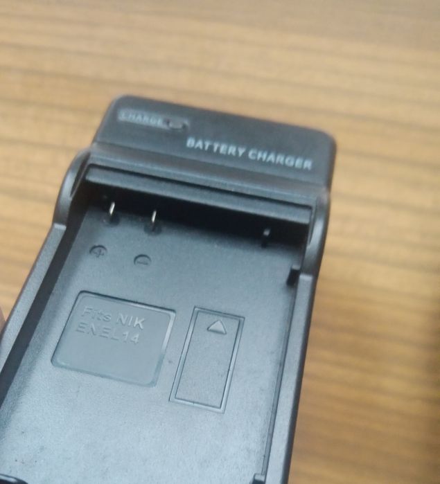 Ładowarka do baterii aparatu Nikon