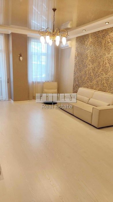 Продаж 2к квартири, бул. Лесі Українки, 7А, Печерськ