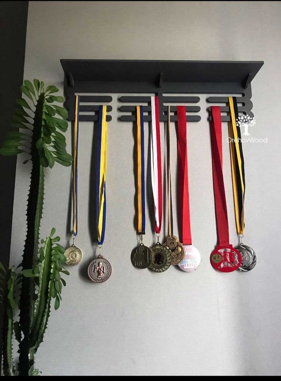 Медальница холдер медальниця підставка для кубків  медалей