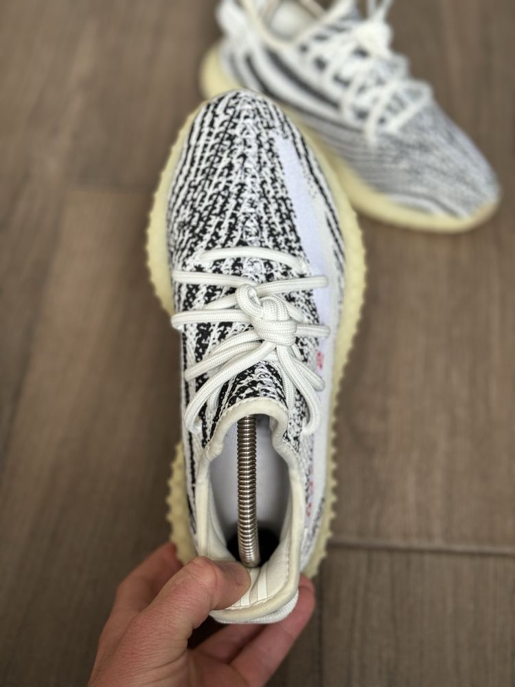 Кроссовки Adidas Yeezy Boost 350 V2 Zebra CP9654