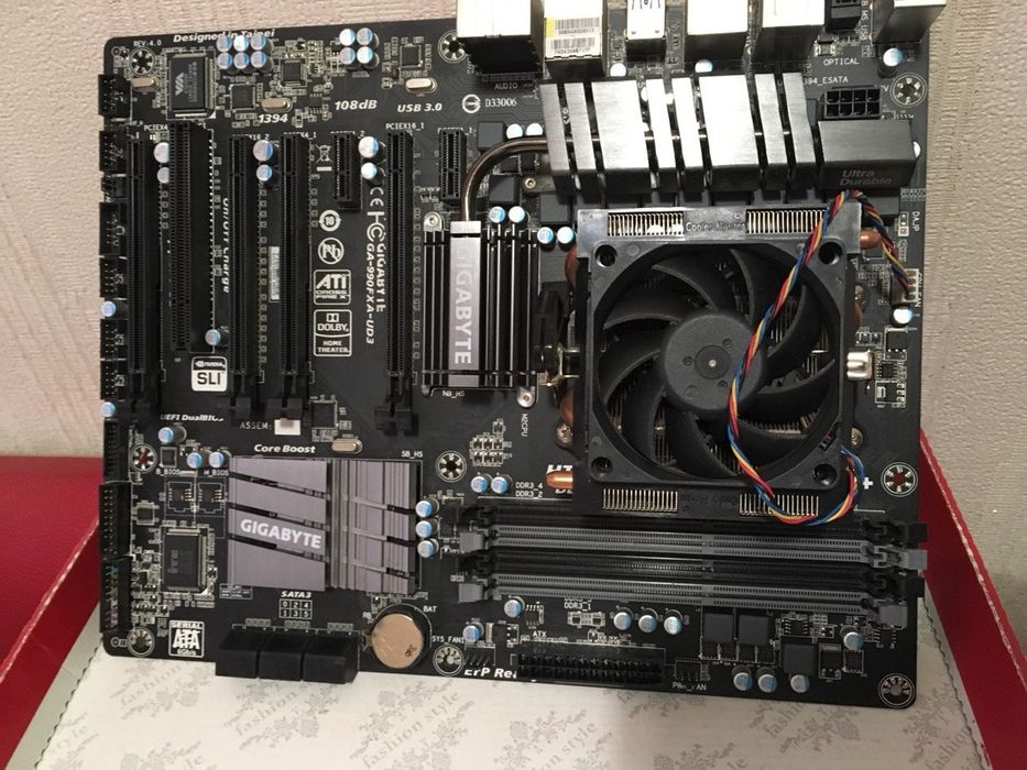 Мат. плата Gigabyte  GA 990 FXA UD3