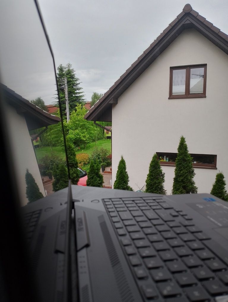 ASUS TUF F15 -I. Idealny do pracy , nauki i gier