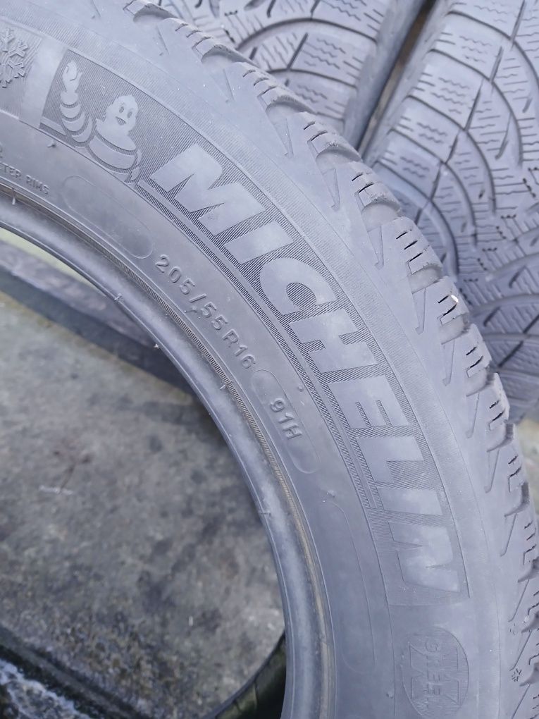 Шини Michelin 205 55 R 16 4шт Зима (604) Резина