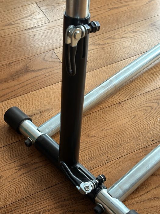 Stojak na kierownice Wheelstand pro