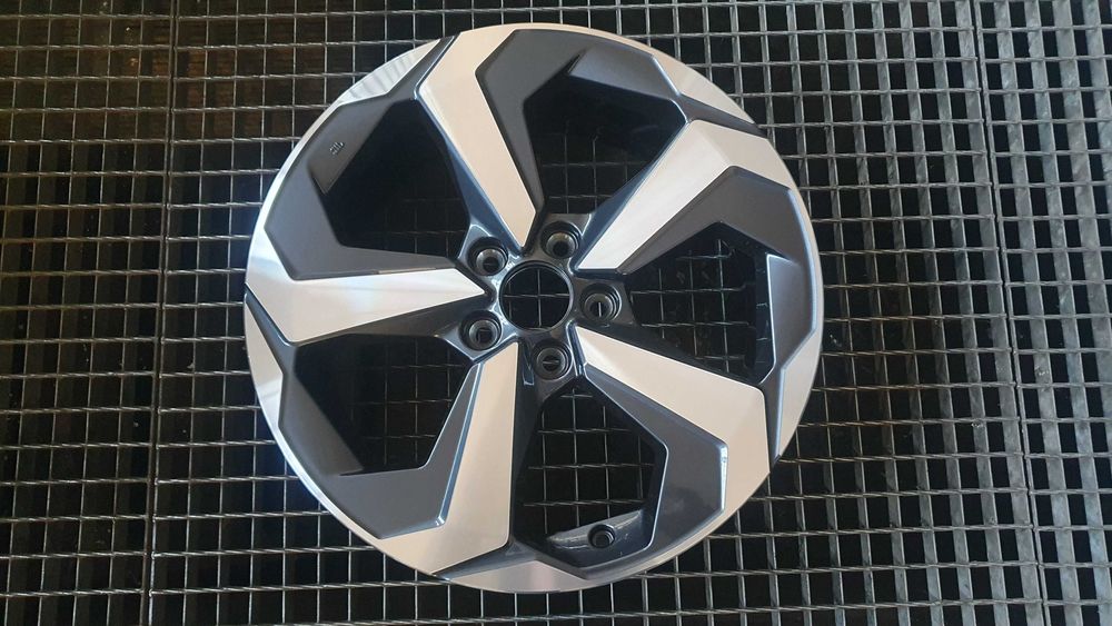 ALU  FELGA  NISSAN  DICASTAL 18x7,5  ET-45   5x114,3