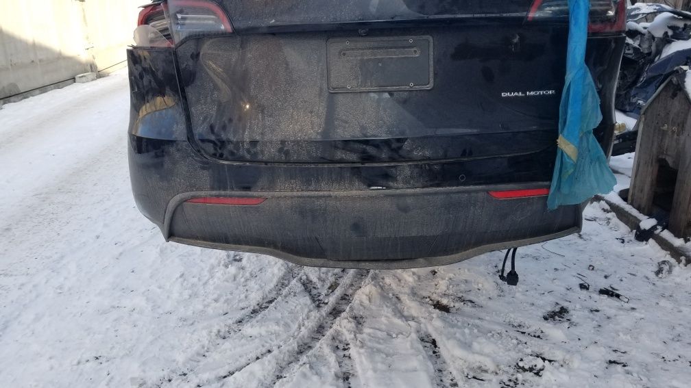 Tesla model Y бампер задний