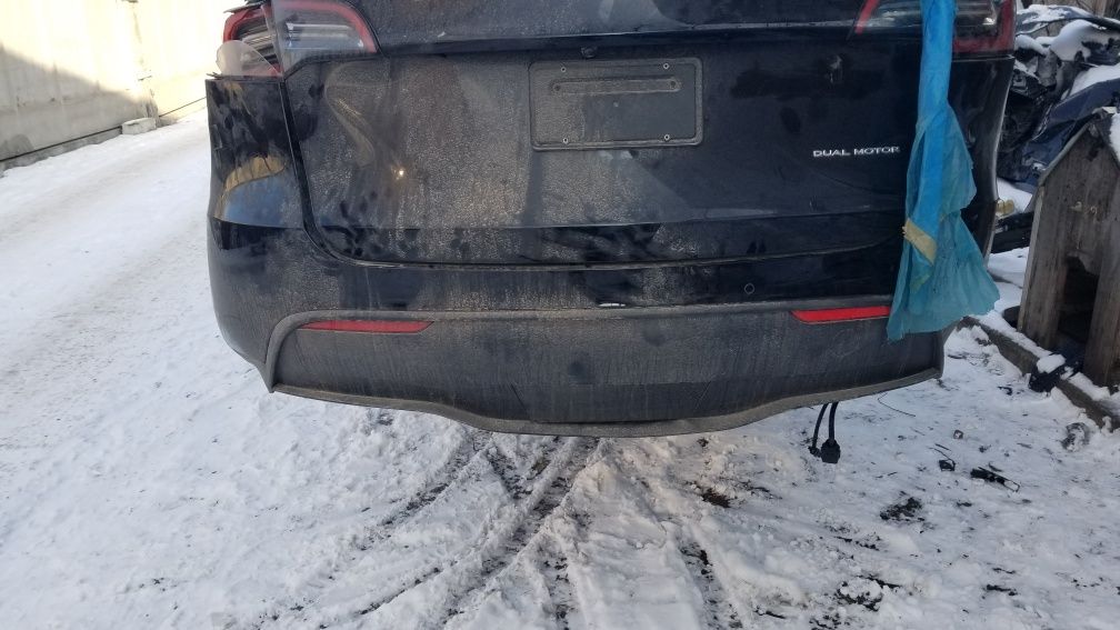 Tesla model Y бампер задний