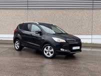 Ford Kuga 4x4 / Panorama / Nawigacja