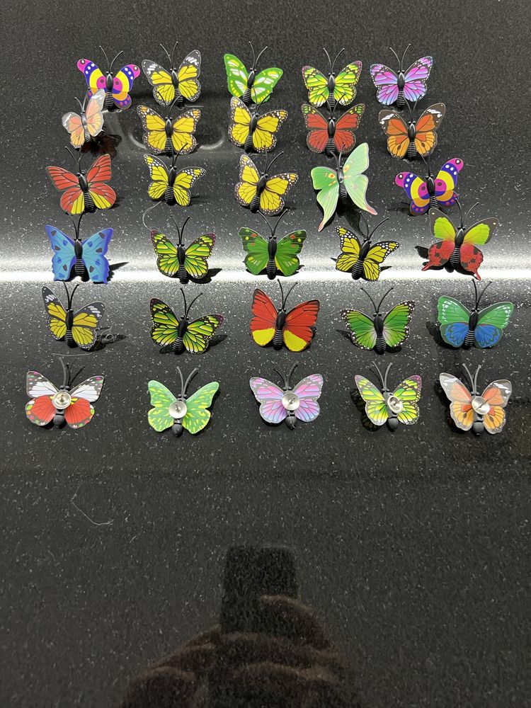 Pinezki motylkowe motylki  piękna dekoracja ozdoba