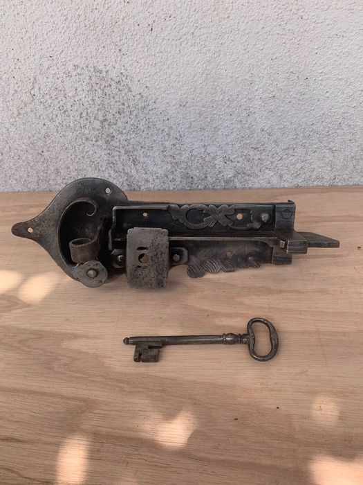 fechadura ferro forja Centenaria