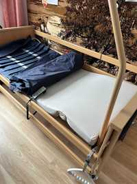 Łóżko rehabilitacyjne + materac przeciwodleżynowy + stolik + balkonik