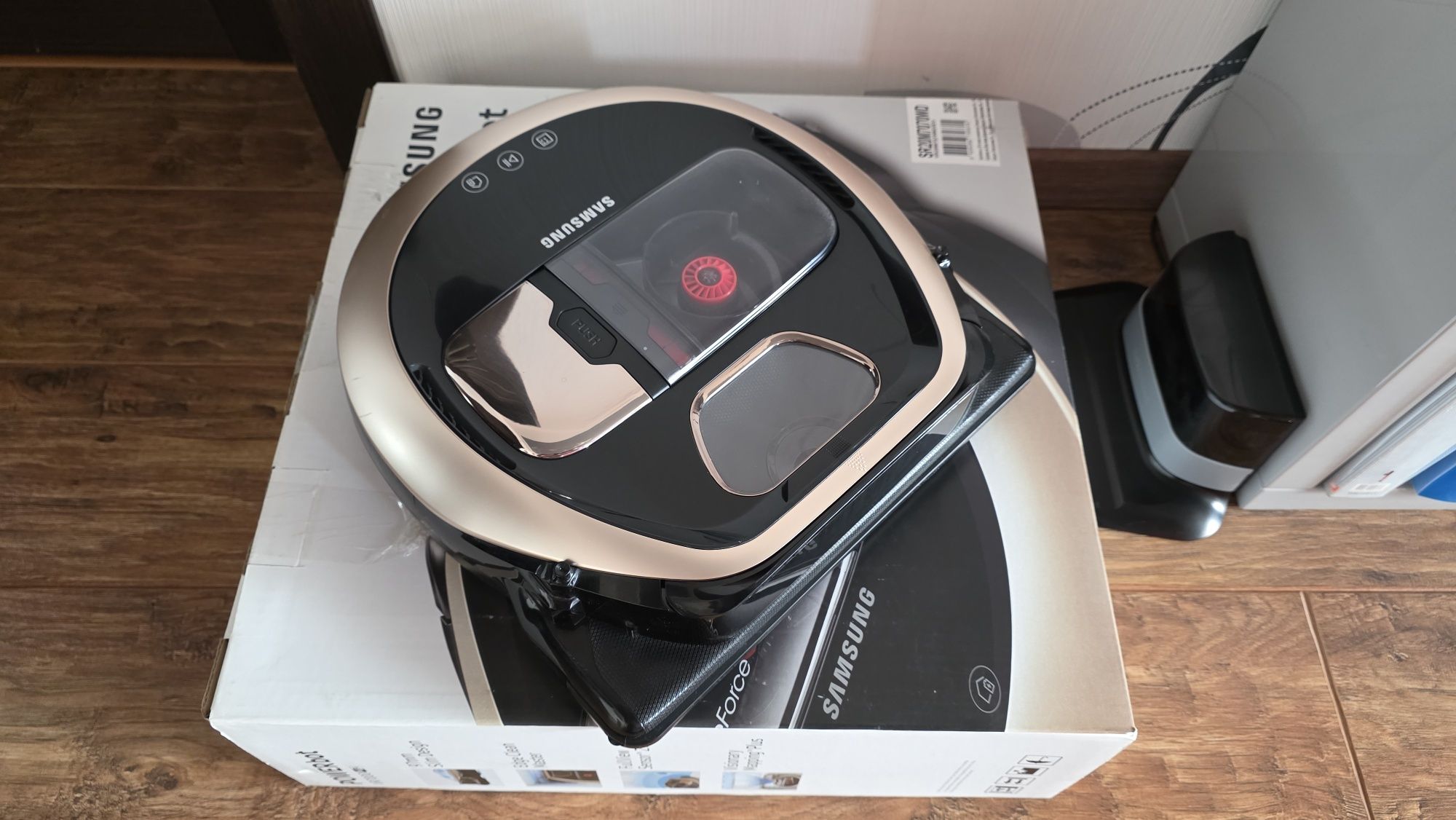 Робот пылесос Samsung POWERbot VR7000