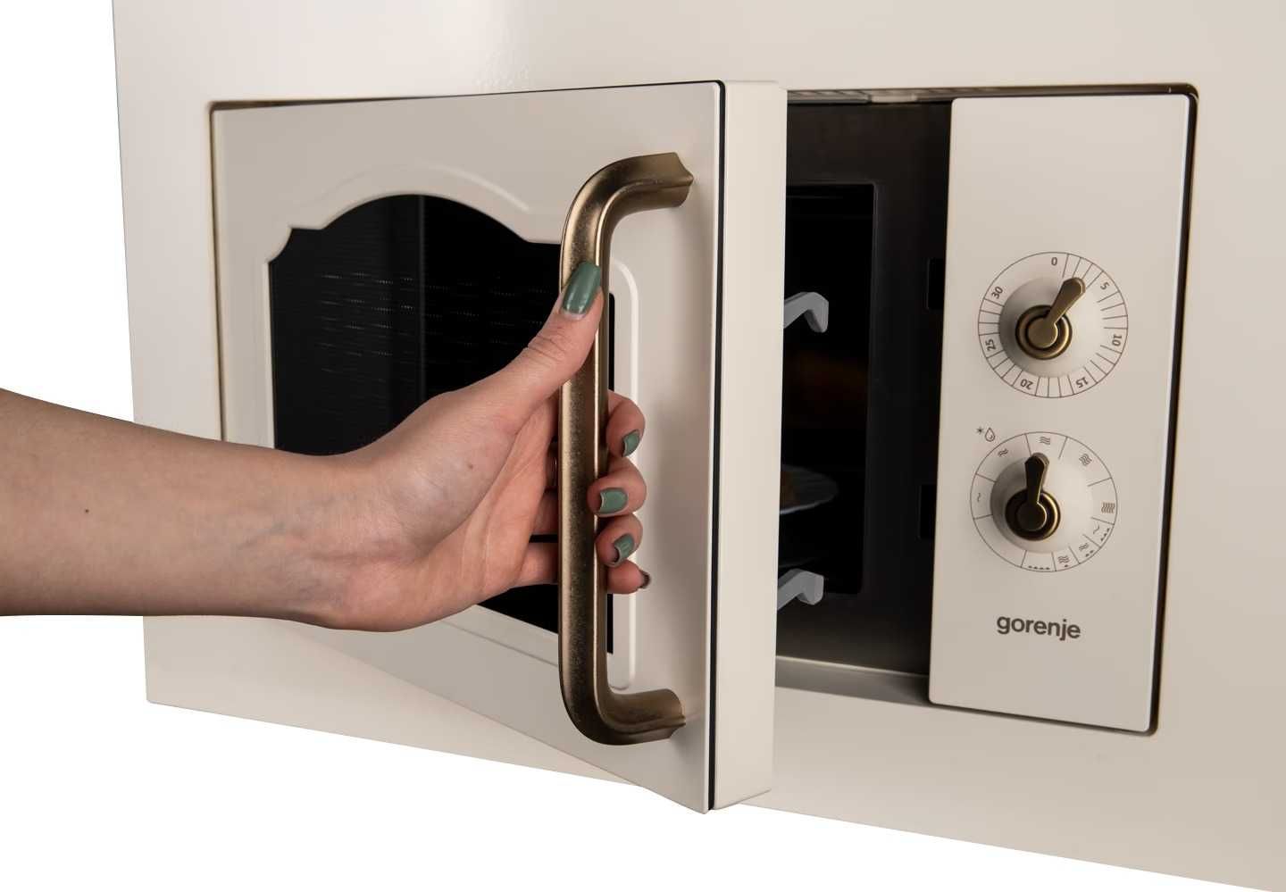 Вбудована мікрохвильова піч Gorenje BM 235 CLB (та BM 235 CLI)