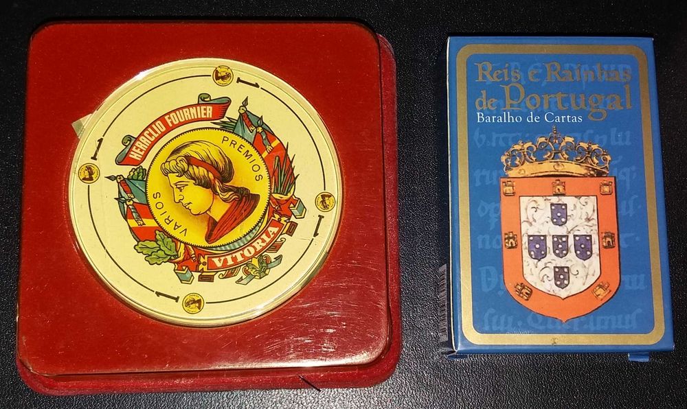 2 baralhos de cartas  - Reis e Rainhas de Portugal e Heraclio Fournier