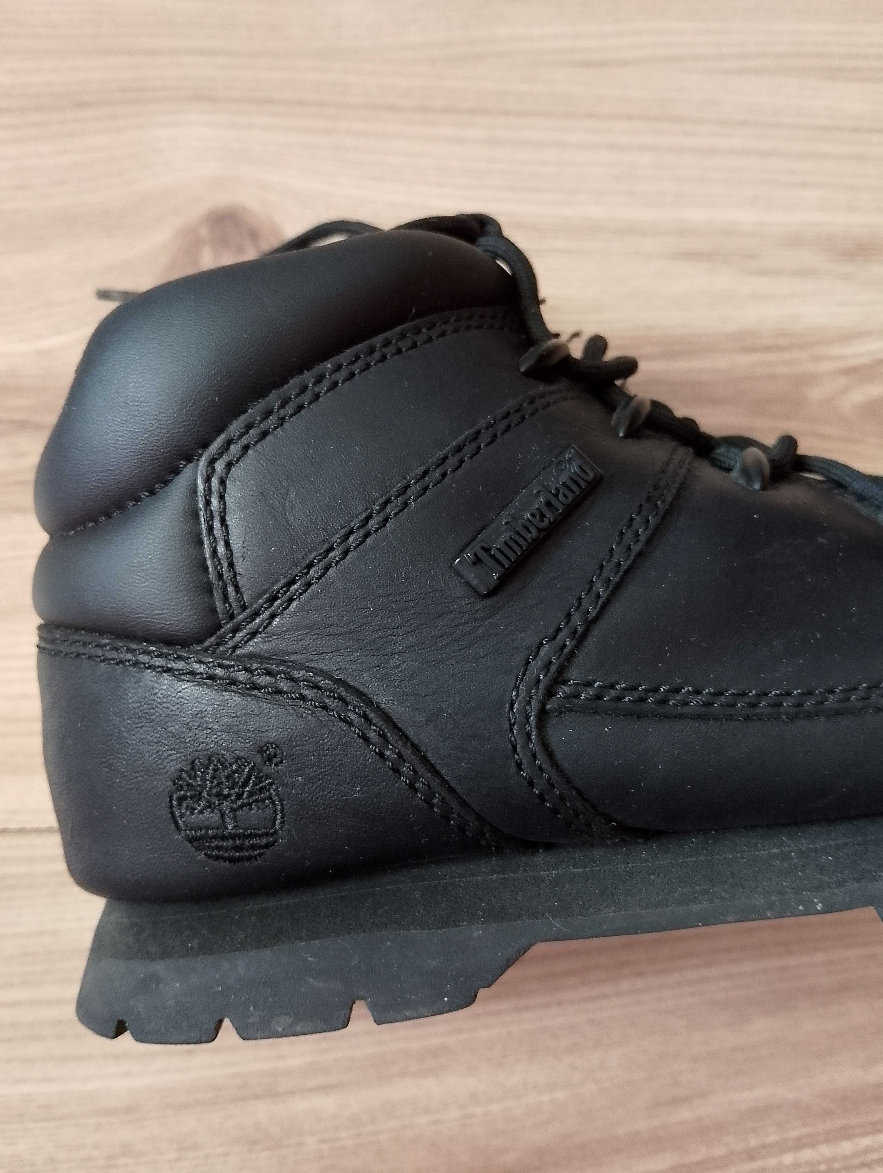 TIMBERLAND. Buty sportowe.