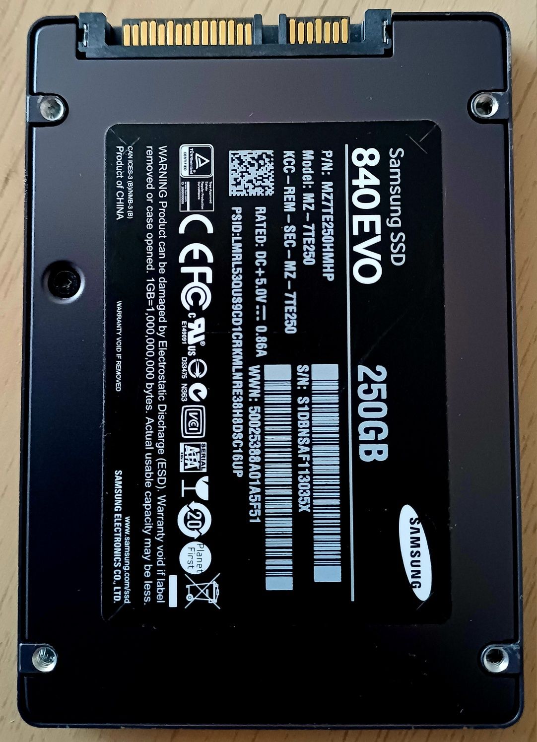 SSD's 2.5" 240 -256 GB