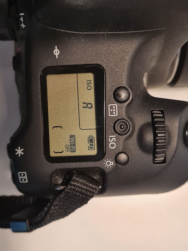 Canon EOS 760D Lustrzanka