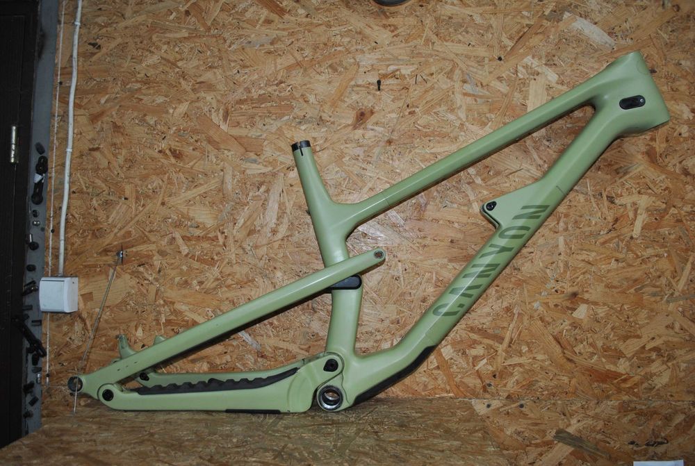 Rama Enduro 29 Canyon Spectral 125 full MTB Karbon XL