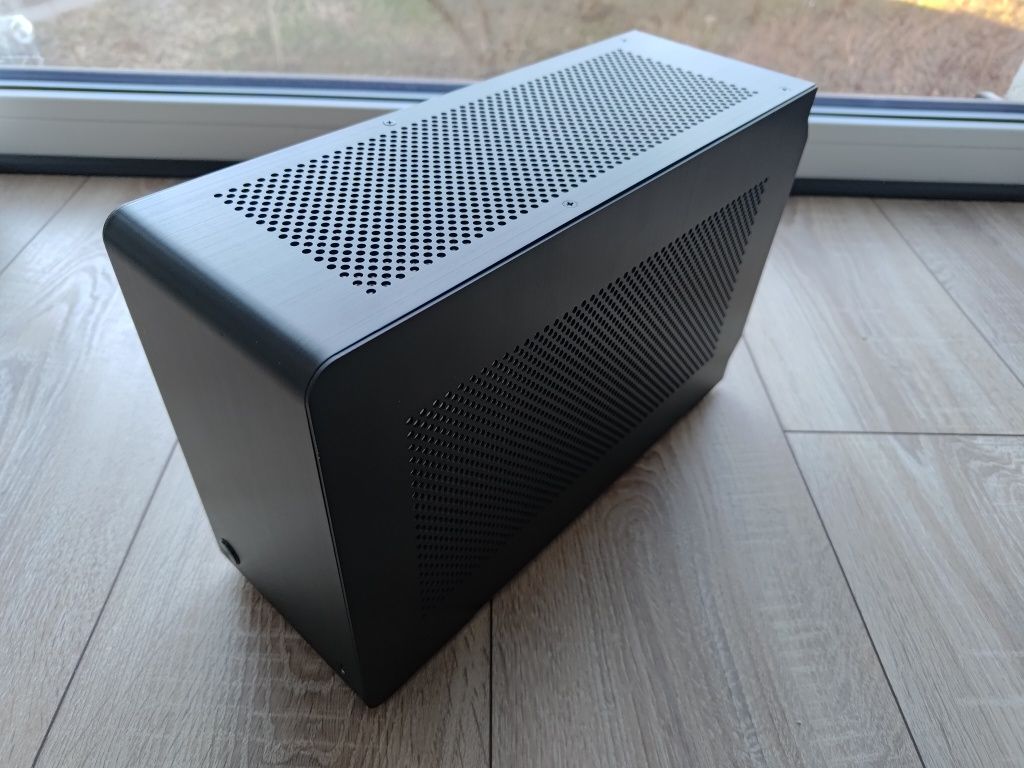 Obudowa Dan Cases A4-SFX v4.1 + Chłodzenie ITX SFF Noctua AM5