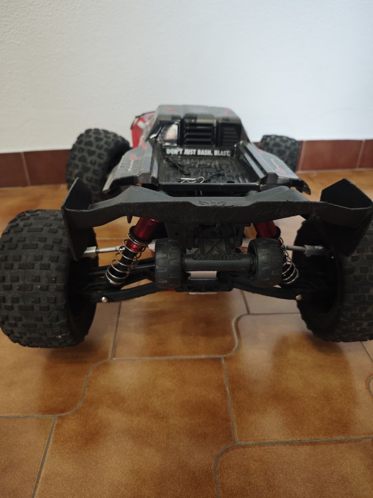 Arrma Kraton 6S 1/8 telecomandado