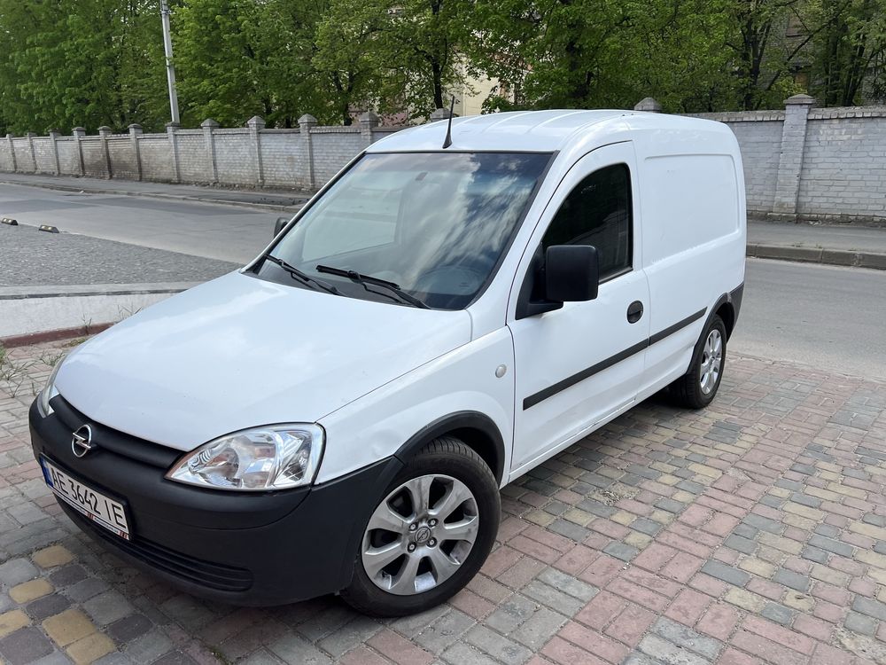 Продам opel combo 1.3 дизель мех идеал срочно не дорого обслужен все