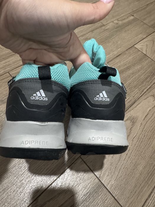 Ботинки адидас унисекс