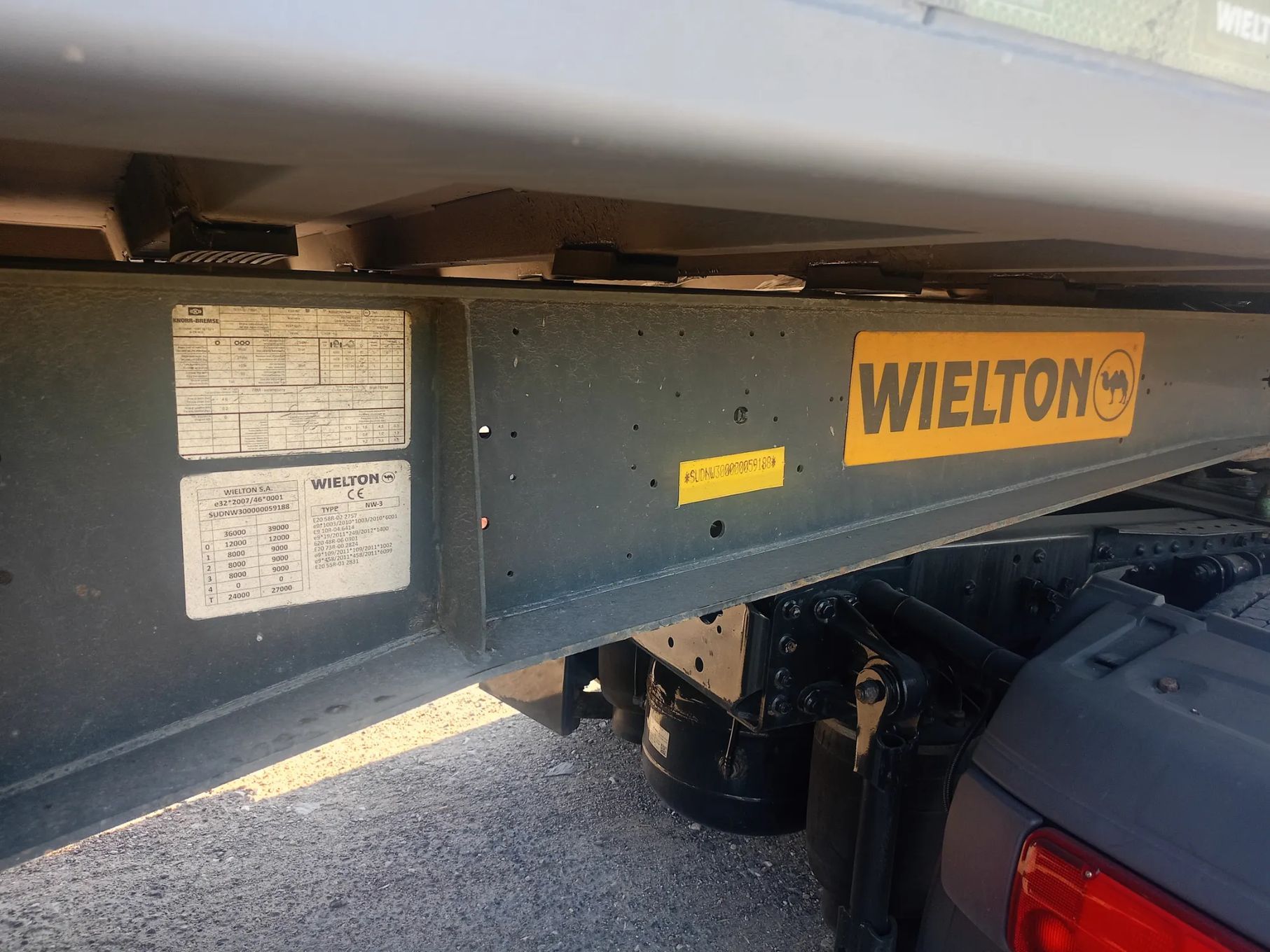 Wielton nw-3  Wielton NW-3  Wywrotka