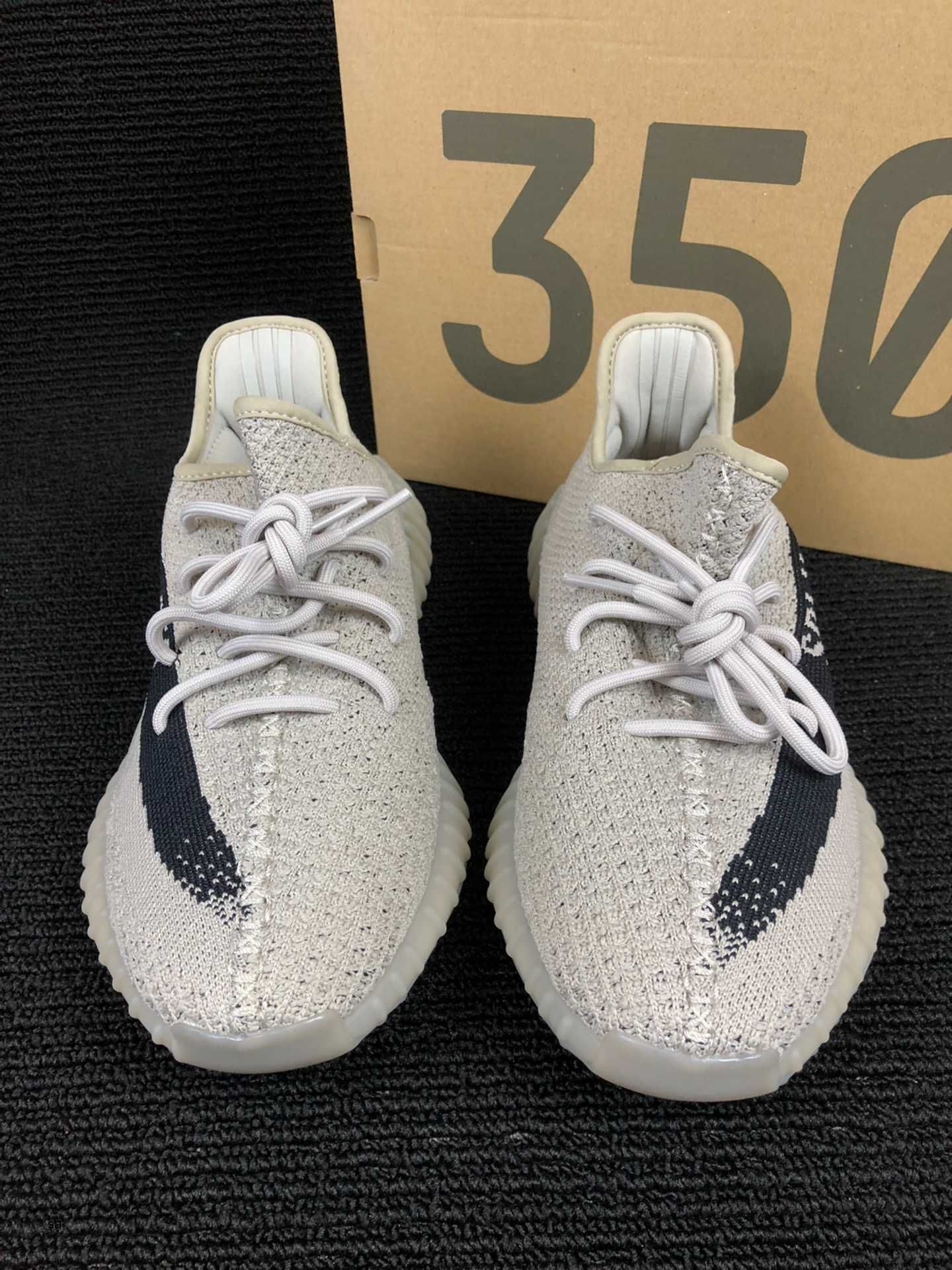 Buty męskie adidasYeezy Boost 350V2 Slate nowy  R.41
